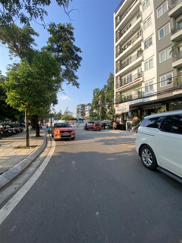 Toà apartment quảng bá vỉa hè view hồ tây 2 mặt tiền ô tô tránh dừng đỗ ngày đêm dt 140m giá 100tỷ
