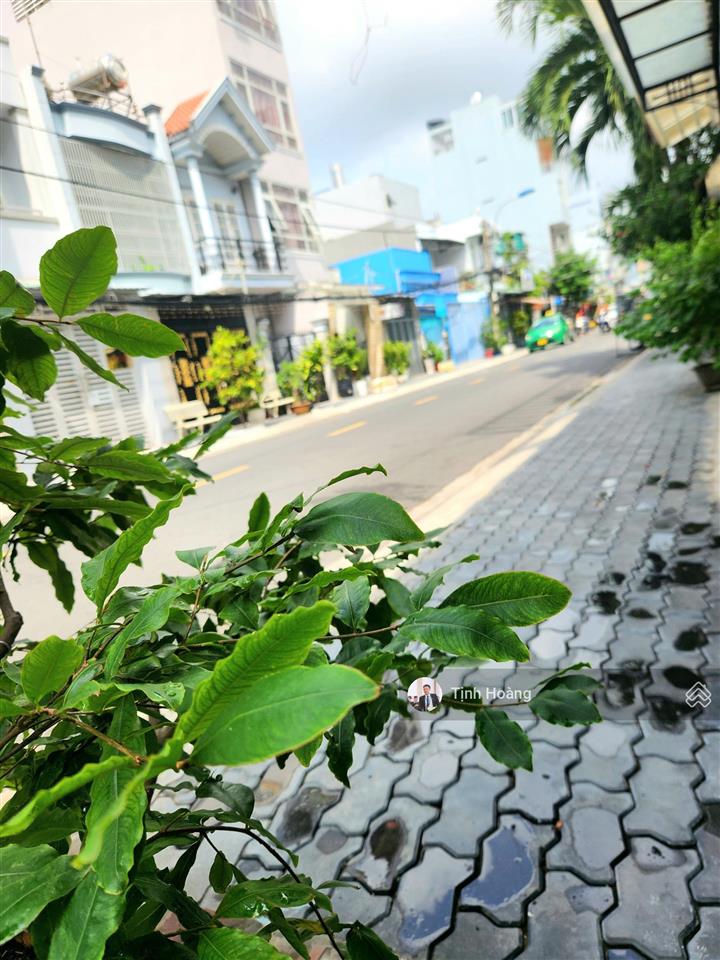 Bán đất mt đường số xây mới 5 tầng 5x18m nhựa 14m vỉa hè quận 7 đất 50 năm đang lên sổ tc