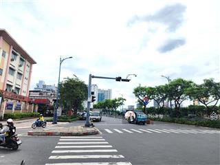 Bán nhà 84m² 5x16m bến vân đồn phường khánh hội  quận 4  sẵn kết cấu sổ hồng bank giữ hộ