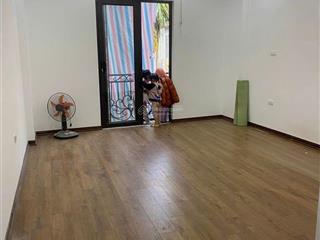 Nhà mới ở luôn 38m2 4 tầng ô tô tránh đỗ ở la phù giá chỉ 3,7x tỷ