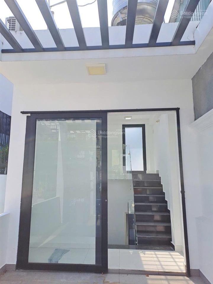 Bán nhà hẻm 4m, cao đạt, q5, gần cầu chữ y, dt 22m2, 2 tầng, gía 5 ,5 tỷ