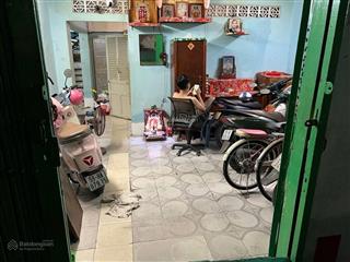 Nhà bán an bình q5. (4,2x 10) nở hậu 8,6m, 2 tầng, hẻm 3m, gía 6,8 tỷ