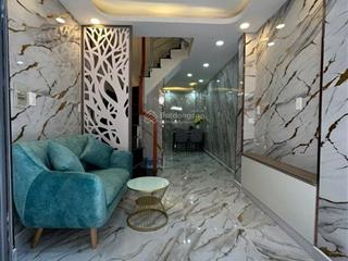 Nhà bán trần bình trọng, q5, hẻm 4m, dt 21m2, 4 tầng, gía 5,8 tỷ