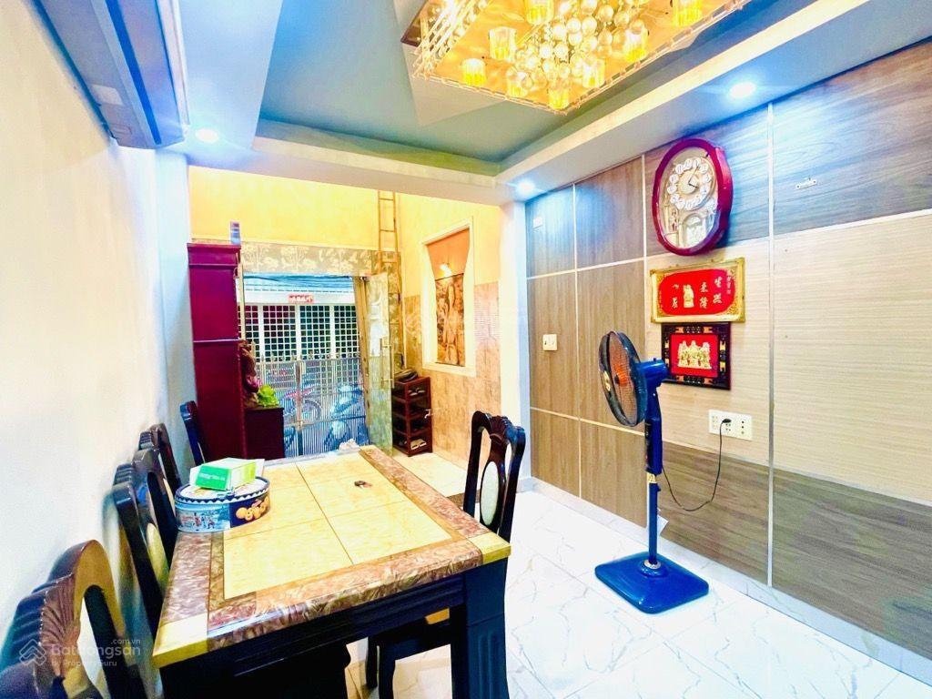 Bán nhà hxh trần bình trọng, q5, dt 38 m2, 5 tầng, nội thất cao cấp hiện đại, gía nhỉnh 7 tỷ
