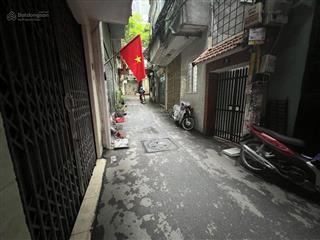 Bán nhà phố đê la thành  siêu phẩm siêu hiếm  ô tô đỗ cửa  kinh doanh đỉnh. nhà đẹp  vị trí