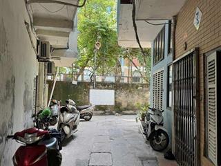 Bán đất tặng nhà ngõ giang văn minh ba đình vị trí đẹp, ngõ rộng, ô tô cách nhà 10m,