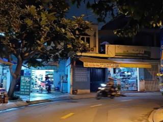 * nhà bán, dt 70m2, 3 tầng, giá 5 tỷ, đường 185, phước long b, tp thủ đức