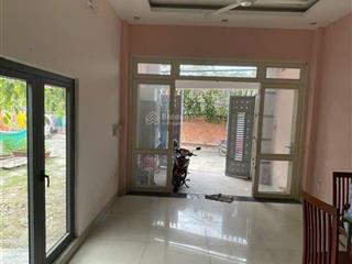 Nhà bán, dt 52m2, giá 6,4 tỷ, đường nguyển duy trinh, phú hữu, tp thủ đức