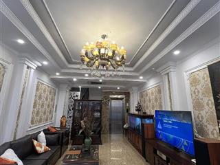 Bán nhà võng thị  tây hồ  ngõ thông  kinh doanh  50m  6 tầng  mặt tiền rộng  thang máy.