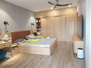 Bán nhà riêng tại cổ linh, 12,6 tỷ, 60m2, 4pn, 4wc, 4 tầng