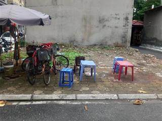 Hoa hậu trâu quỳ/ 3 mặt tiền/ 17.3 tỷ/70 m2/ vỉa hè ô tô tránh