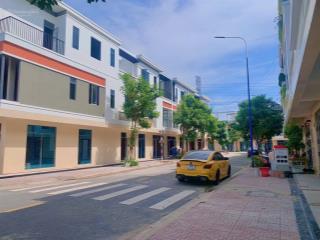 Cần bán gấp căn nhà a18, dt sử dụng 160m2, 1 trệt 2 lầu, giá chỉ 3tỷ270 triệu