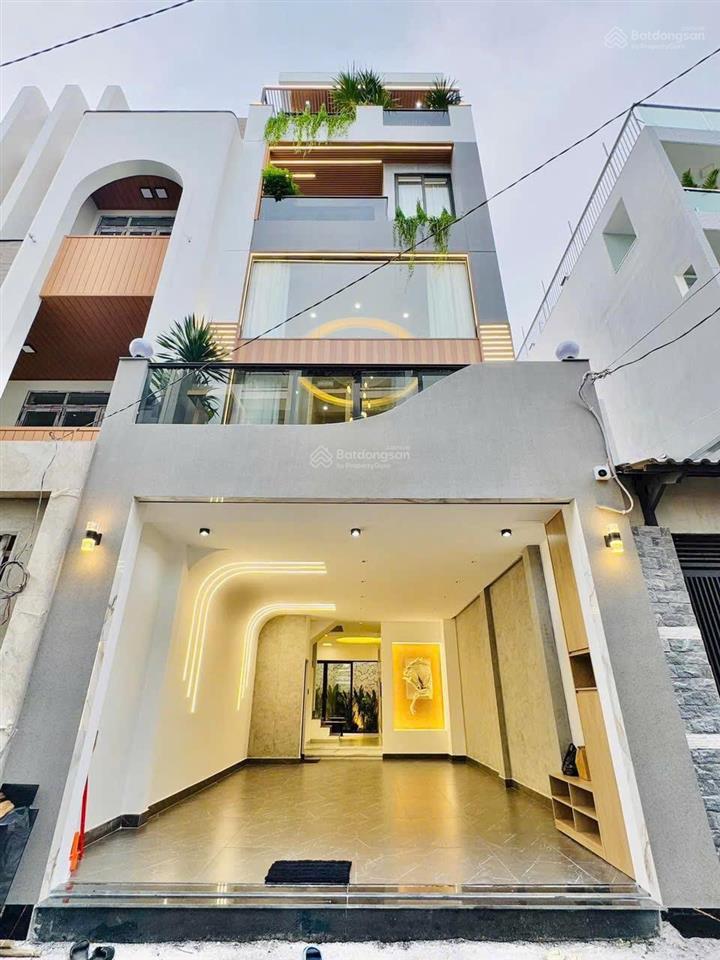 Chính chủ bán nhà 56m2 xây 5 lầu đoàn như hải,q4 giá 4tỷ350.gần cầu khánh hội hẻm 7m, cho thuê 15tr