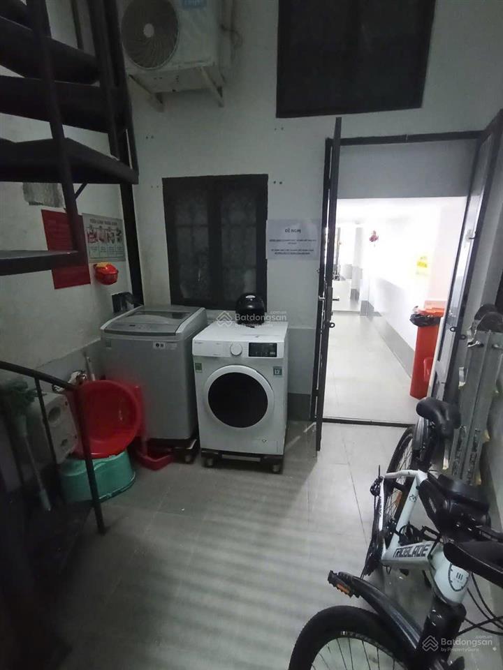 Chính chủ cho thuê phòng studio ban công ngay phố ẩm thực phan xích long, gần ngã tư phú nhuận