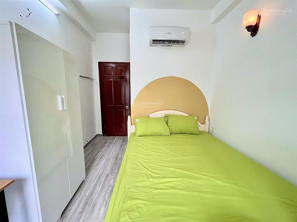 Chính chủ cho thuê phòng studio ban công ngay phố ẩm thực phan xích long, gần ngã tư phú nhuận