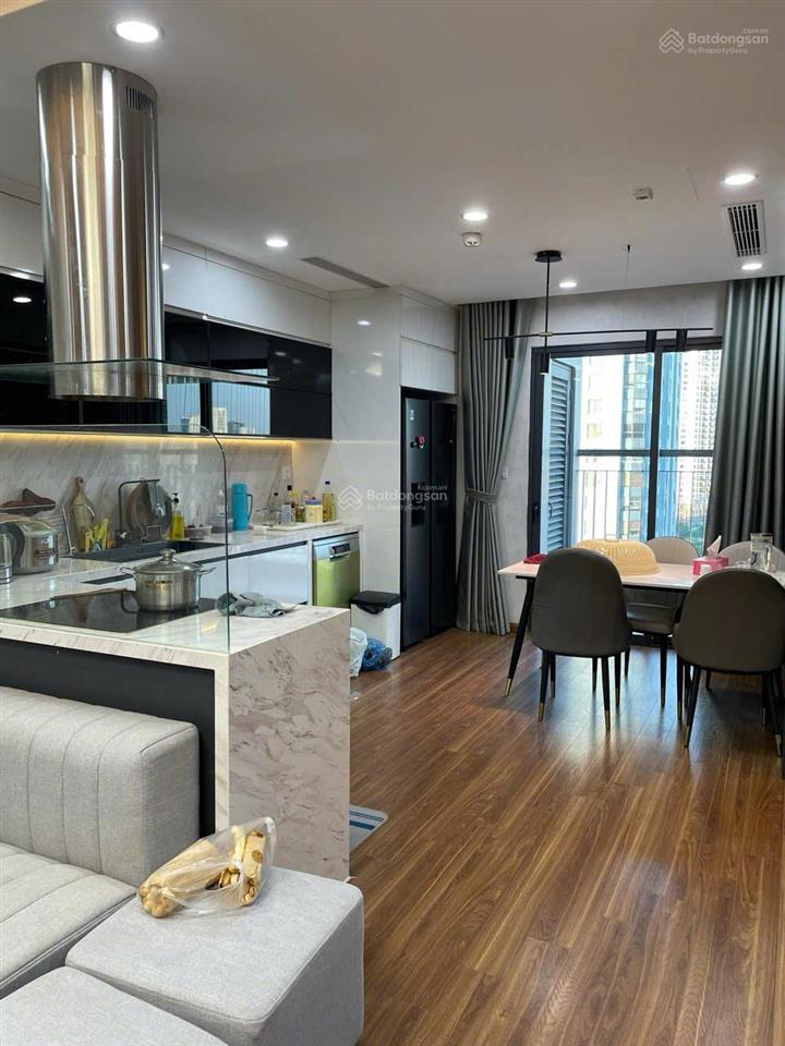 Chính chủ bán 2pn, 68m2, full nt đẹp, tầng trung, chỉ 6,8 tỷ.  0343 202 ***