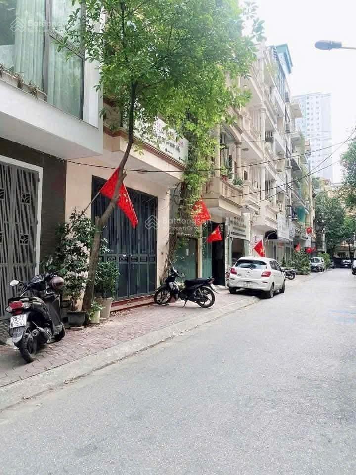 Phân lô ôtô tránh vỉa hè kinh doanh vip phố nguyên hồng 68m , 5 tầng , mt 5,5m vị trí vàng