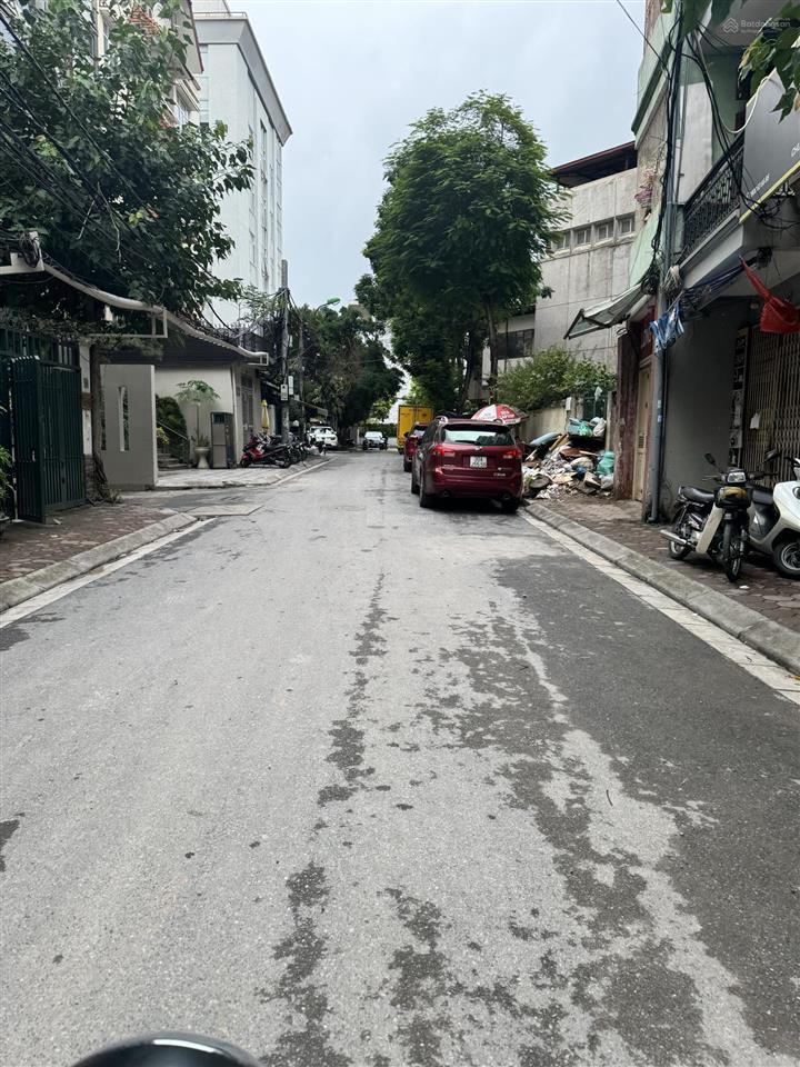 Chủ cực mót giảm 2 tỷ bán gấp nhà nguyên hồng đống đa phân lô ôtô tránh 70m , 5,5mt vị trí vàng