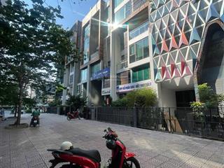 Cần bán gấp tòa nhà mặt tiền ngay phan văn đáng p.thạnh mỹ lợi q2dt 7x16m hầm 7 lầu giá 37.5 tỷ
