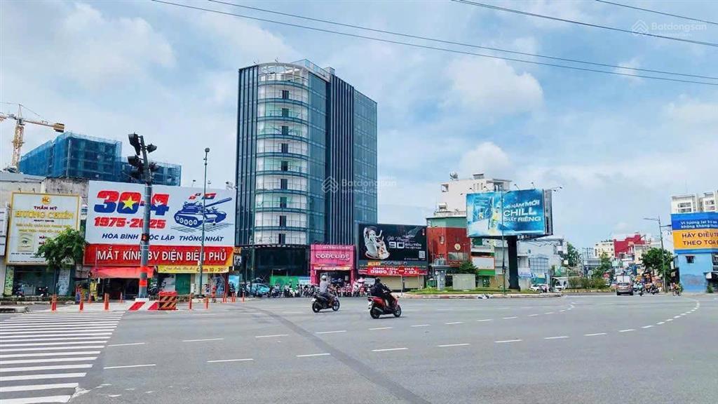 Bán khuôn đất vàng 2130m2 mặt tiền phan huy ích q.tân bình dt 20x100m xây 12 lầu giá 100tr/m2