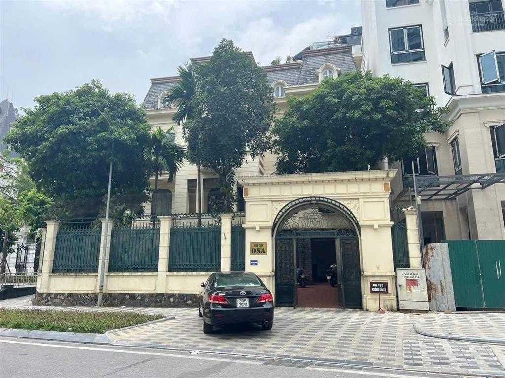 Bán mảnh đất đẹp nhất khu vườn đào dt 286m2mt 13.5mgần lotte phố lạc long quântây hồ. giá140 tỷ