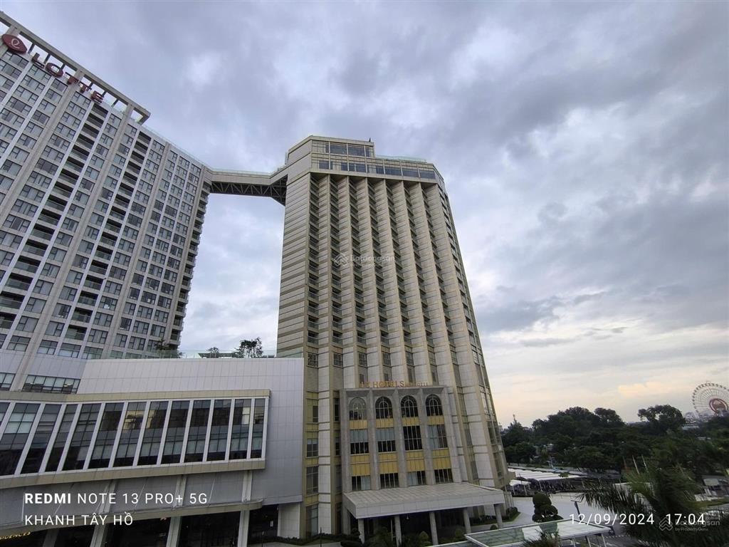 Bán mảnh đất đẹp nhất khu vườn đào dt 286m2mt 13.5mgần lotte phố lạc long quântây hồ. giá140 tỷ