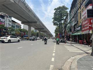 Bán nhà 3 tầng dt 208m2 mt 8.8m ô tô vào nhà  gần phố nguyễn cơ thạch  nam từ liêm. giá 34 tỷ