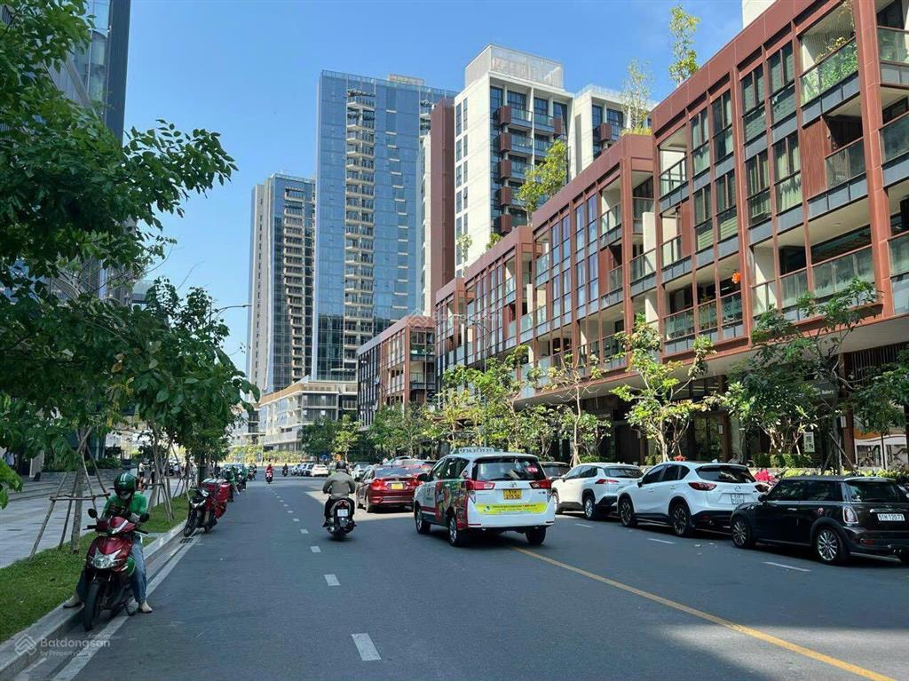 Vị trí đẹp. bán nhà góc 2 mặt tiền đặng thùy trâm, bình thạnh. dt 86m x 16m. cn 900m2. giá 90 tỷ