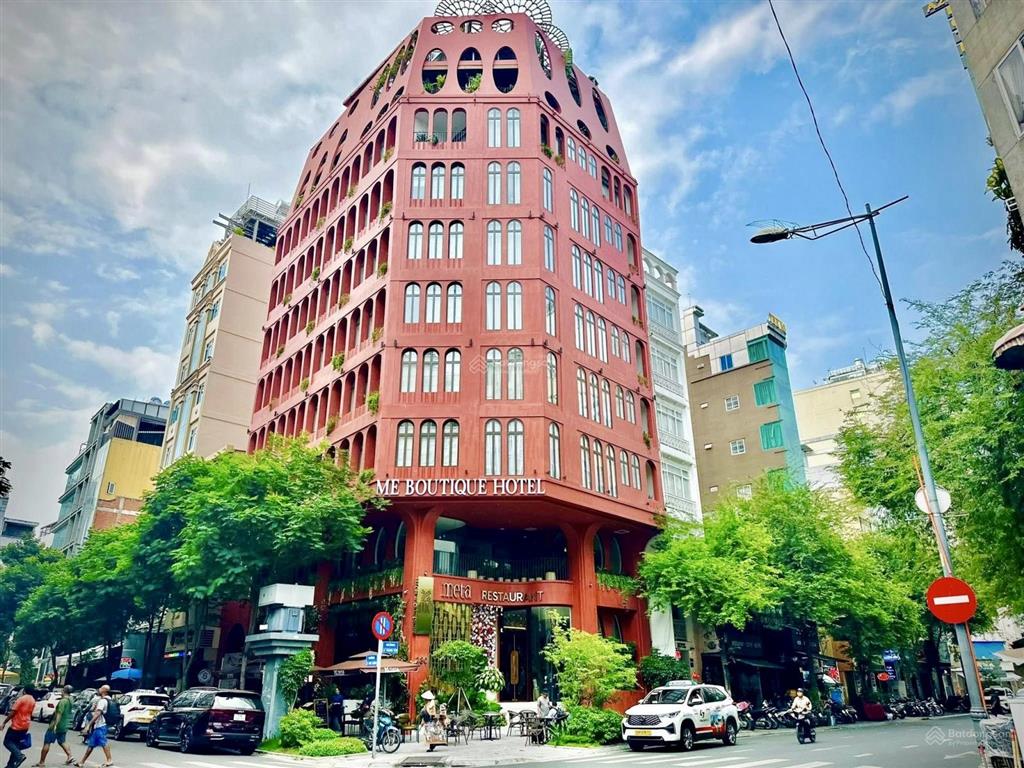 Bán nhà mặt tiền tôn thất tùng, p.bến thành, quận 1. dt h 20m x 28,4m  1 hầm + 10 tầng  350 tỷ