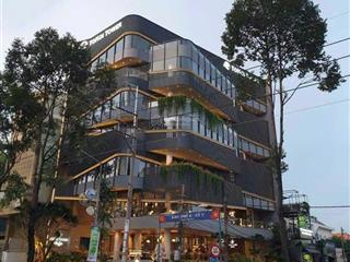 Nhà góc 2 mặt tiền ngay đường 3/2, quận 10. dt 16m x 16m, kc 5 tầng  180 triệu/th. giá bán 62 tỷ