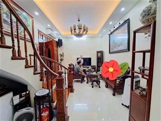 Bán nhà phạm hồng thái bđ dt 40 m 4 tầng, mặt tiền 5m, 9.75 tỷ, lô góc 20m ra phố vị trí víp