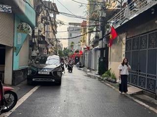 Bán nhà tứ liên dt 45m, 4 tầng, mặt tiền 4m, 9.5 tỷ 30m oto tránh gần phố ngõ thoáng full tiện ich