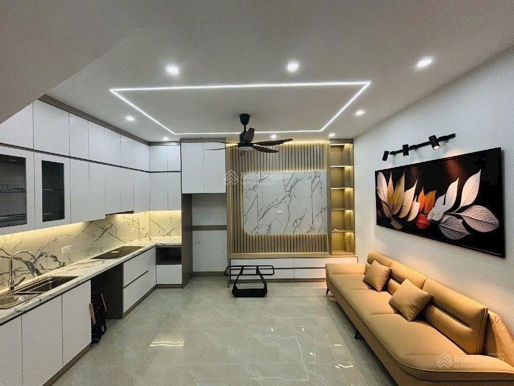 Bán nhà đê la thành đống đa sổ hoa hậu full nội thất siêu víp 20 m ra oto vị trí quá đẹp
