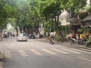 Bán nhà riêng võ thị sáu, hai bà trưng 14 tỷ, 85m2, 3 tầng, mặt tiền 6m. ô tô đỗ cổng.