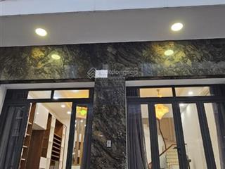 Nhà đẹp vào ở ngay  đường nam kỳ khởi nghĩa, quận 3  7x20m trệt 3 lầu. giá 36.8 tỷ