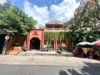 Bán nhà hoa lan p2 phú nhuận  16 x 18m hầm 4 lầu  giá 110 tỷ . hđ thuê 180 triệu/tháng