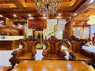 Bán nhà mặt tiền phạm văn bạch quận tân bình. 10m x 20m. 3 tầng hđt 110tr/th. giá 23 tỷ ít lộc