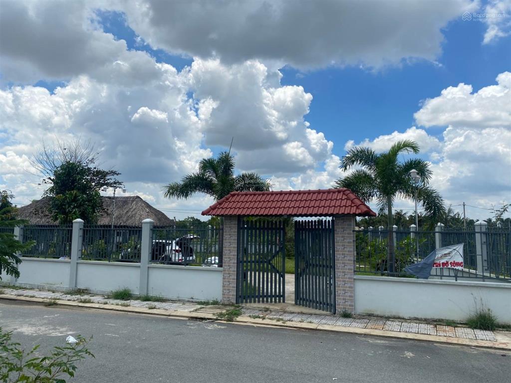 Bán đất xây biệt thự đối diện vinhomes quận 9. dtcn 800m2, ngay view sông nước, giá chỉ 32 tỷ tl!