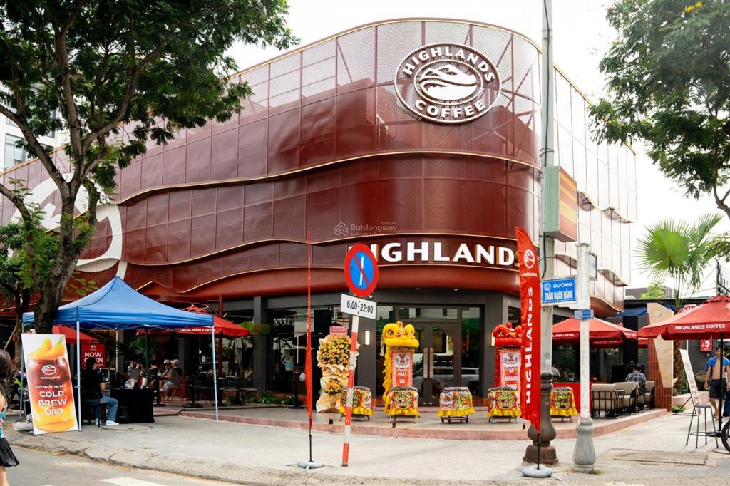 Bán nhà góc 2 mặt tiền nguyễn văn luông  quận 6. 19m x 21m, highland thuê 180tr/th, giá 62 tỷ