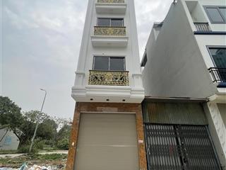Xuân phương  43m2, 5 tầng. khu phân lô vỉa hè ô tô tránh. giá chỉ 8,7tỷ. nhà đẹp ở ngay.
