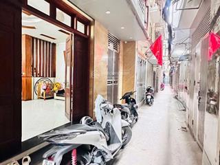 Bân nhà  cầu giấy  30m ra oto  thông nguyễn khang  nhà đẹp  ở hoặc cho thuê dòng tiền đỉnh