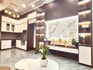 Nhà đẹp  vân đồn  hbt  28/33m2  5 tầng  mặt tiền 4m  7.5 tỷ  full nội thất  long lanh