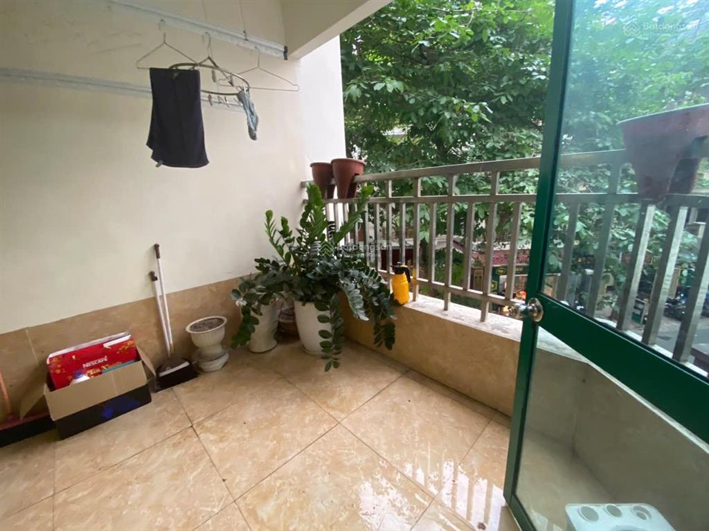 Cho thuê căn hộ 17t6 khu trung hòa nhân chính 3 phòng ngủ full đồ chỉ 16 tr/tháng  0912 883 ***