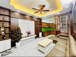 Bán nha siêu đẹp kẻ vẽ, đông ngạc 5,9 tỷ, 33,9m2, 5 tầng, gần ô tránh, giao thông thuận tiện