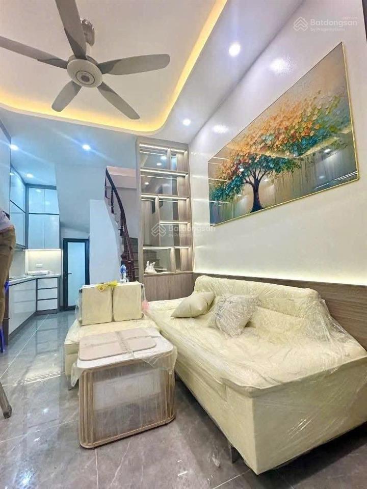 Bán nhà liên mạc, 33,9 m2, 5 tầng ô tô đỗ cổng, khu vực đang phát triển từng ngày.