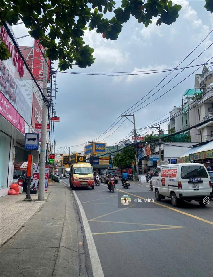 Bán nhà mặt tiền kinh doanh dt 5mx26m, xe hơi ngủ nhà, khu vực xây dựng 5 tầng, giá 9