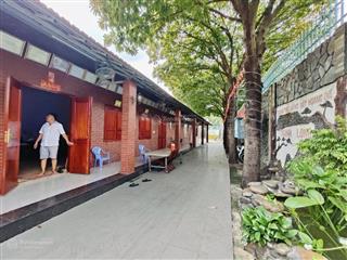 Khu nhà đẹp lung linh, sân vườn rộng lớn, trại thú độc lạ, 3461m2 24,5 tỷ