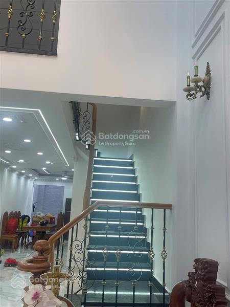 Hẻm xe tải tránh nhau, khu phân lô đồng bộ, sát bv đk thủ đức, 4x14 chỉ 6,5 tỷ.