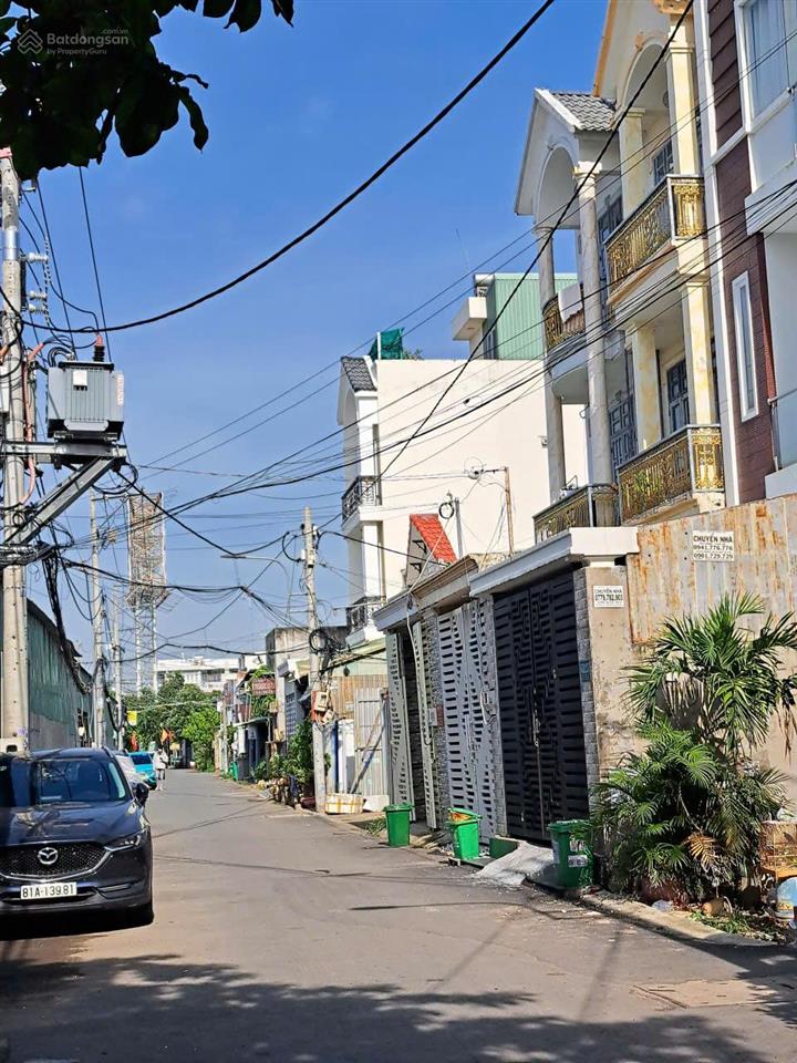 Hẻm xe tải tránh nhau, khu phân lô đồng bộ, sát bv đk thủ đức, 4x14 chỉ 6,5 tỷ.