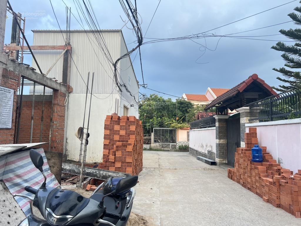 Nhà đẹp ở ngay, hẻm xe tải tránh nhau sát ngã 3 tô ngọc vân linh đông, 5,5x20m chỉ 7,2 tỷ